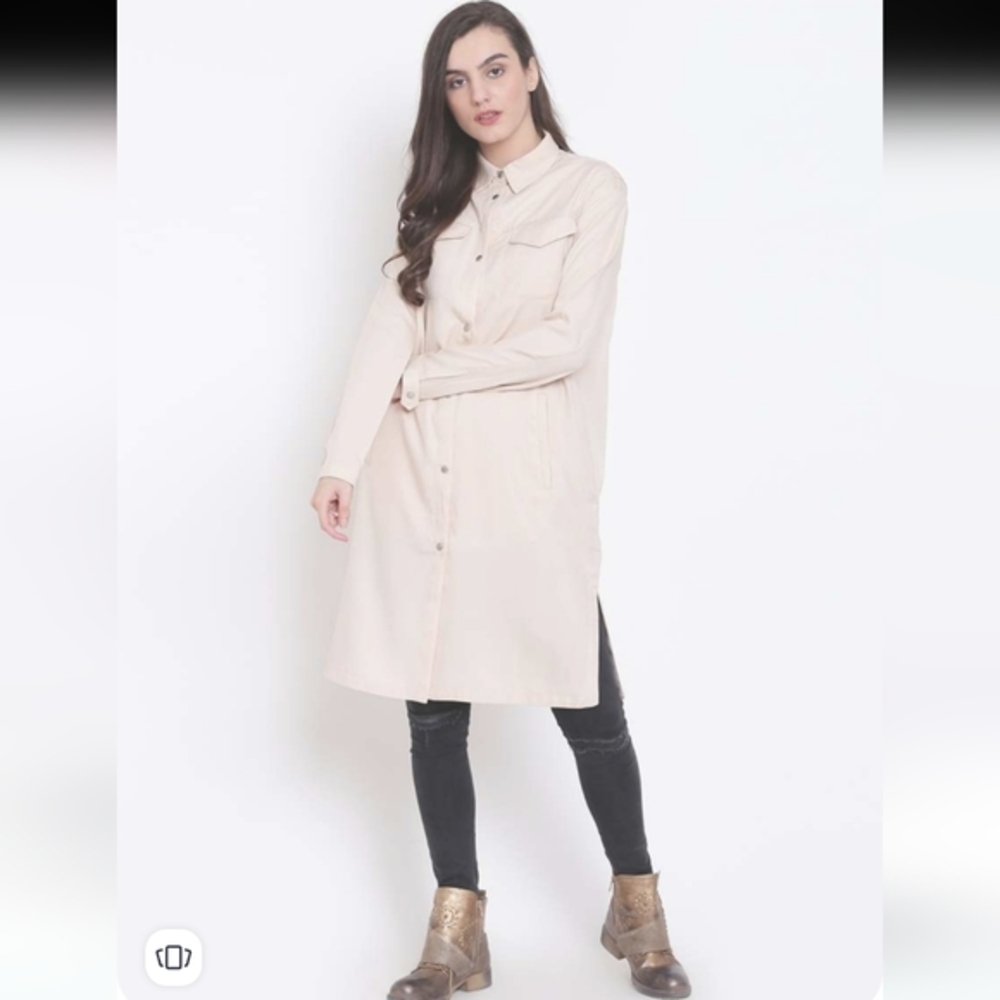 Forever 21 Women's Small 100% Cotton Longline Cream Jacket